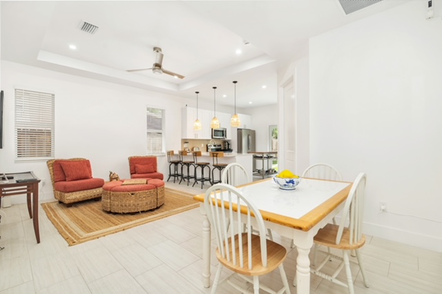 Kitchen with modern finishes